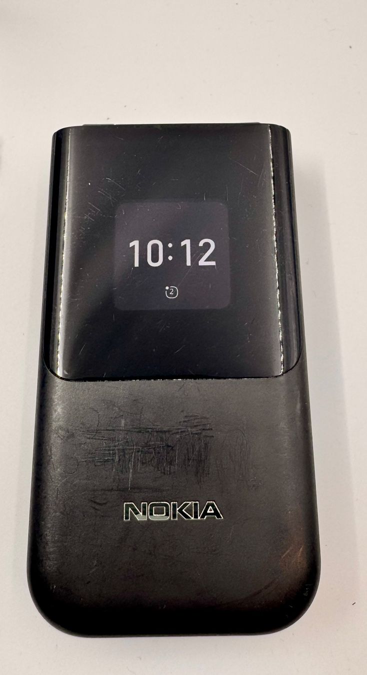 Nokia Portables: Nokia 2720 Flip 4G Dual SIM – D'occasion à Hermetschwil-Staffeln par Mobile2013 6