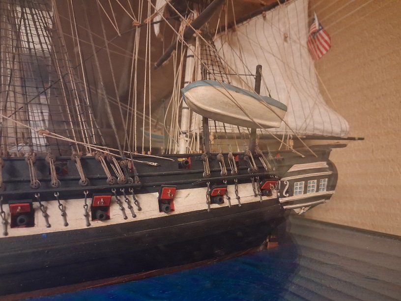 Kit di modellismo & Modellini statici: Frégate américaine 1799 - maquette d'exposition cl. musée. – Usato da Mézery-près-Donneloye venduto da denzer 2