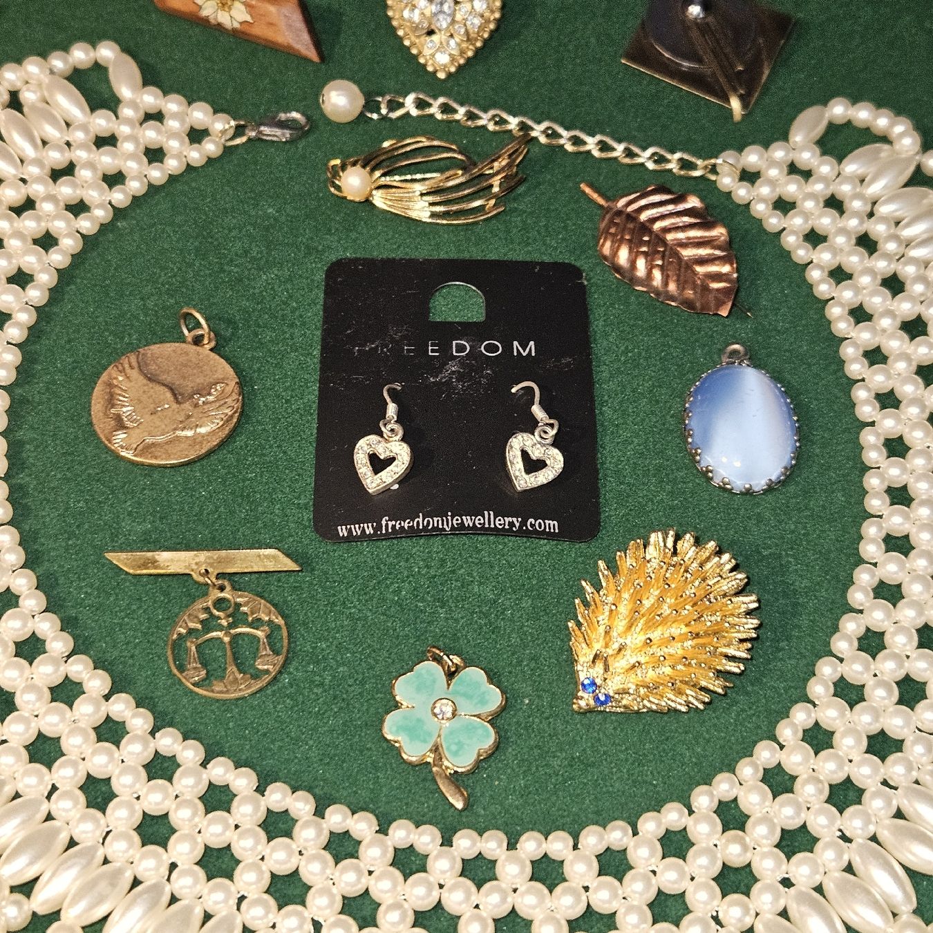 Sonstiger Schmuck: Modeschmuck Konvolut, Vintage Brosche, Kette, Ohrringe – Gebraucht aus Kriens von gra_fhn7 8