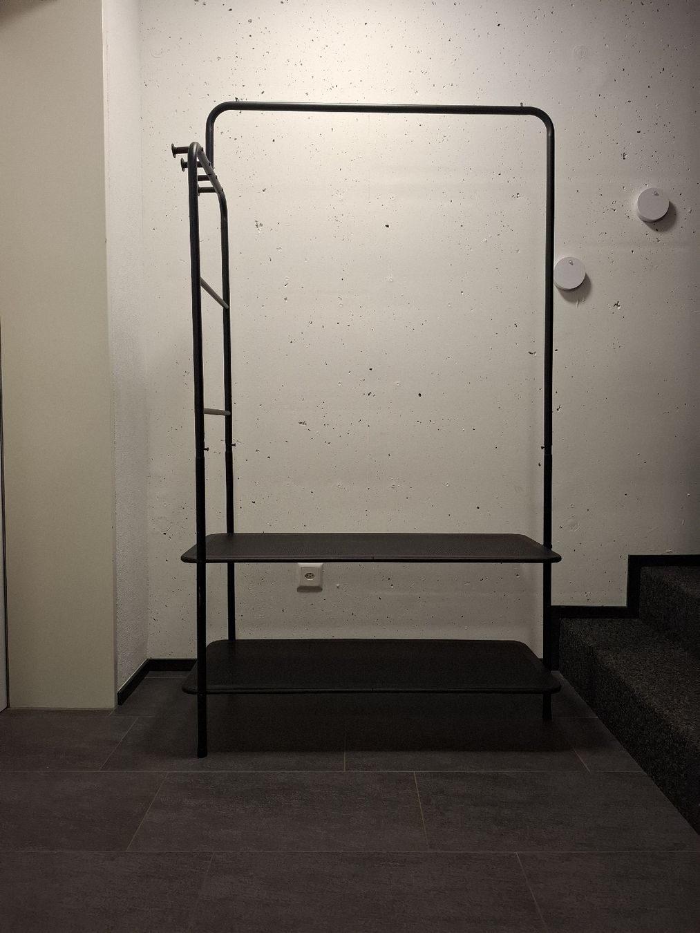 Porte manteau: Garderobe schwarz – D'occasion à Wangen SZ par Mschatz 4