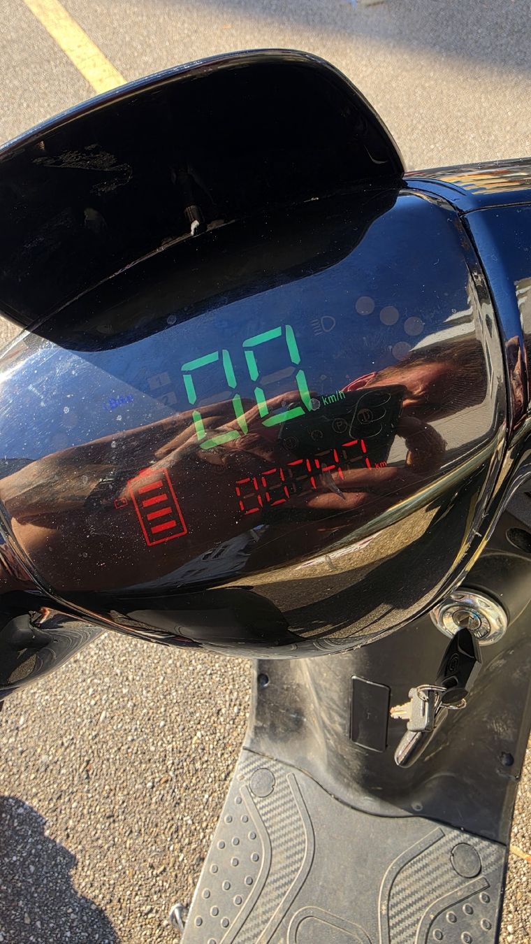 Scooters: Eroller nur 700km – Gebraucht aus Olten von jos_q9k6 1