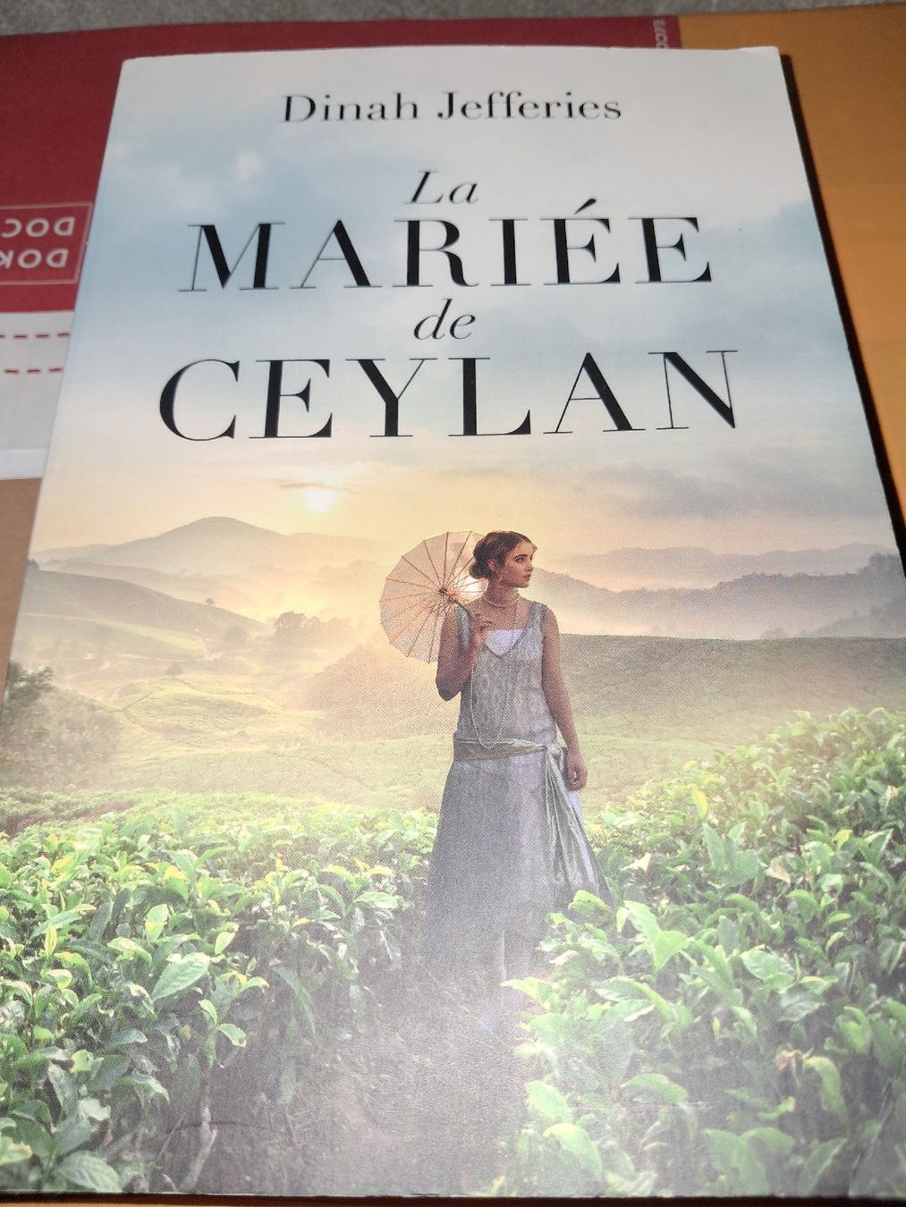 Libri: Dinah Jefferies La mariee de ceylan – Usato da Le locle venduto da juliensaran