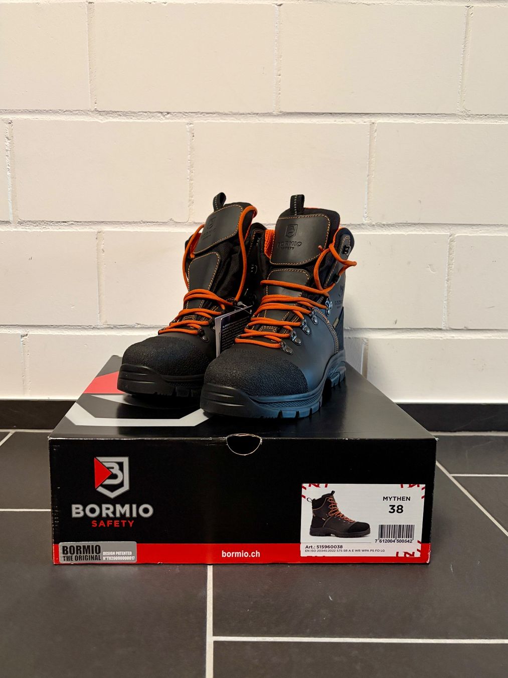 Chaussures hommes: Chaussures de sécurité – Neuf avec emballage d'origine à Magglingen/Macolin par pas_tty9