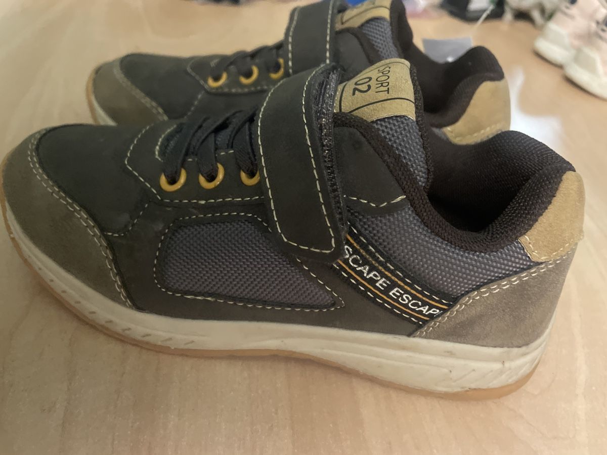 Victory Scarpe per ragazzi: Jungen victory Halbschuhe Gr. 30 – Usato da Obergerlafingen venduto da cabo4