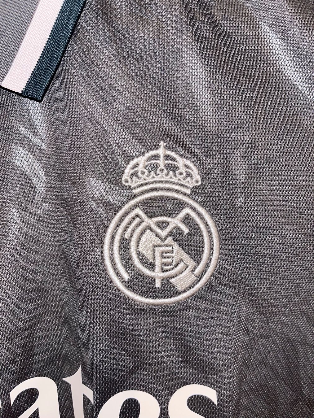 Real Madrid Canottiere & Pantaloni: Original Real Madrid Dritt Trikot 24/25 – Nuovo e nell'imballaggio originale da Dällikon venduto da Gia_7d57 2