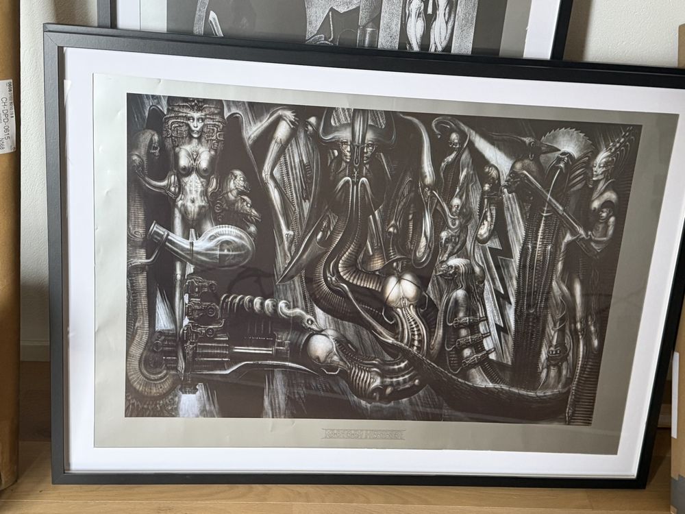 Hr Giger Poster im Rahmen (Gebraucht) in Binz für CHF 70 – nur Abholung ...