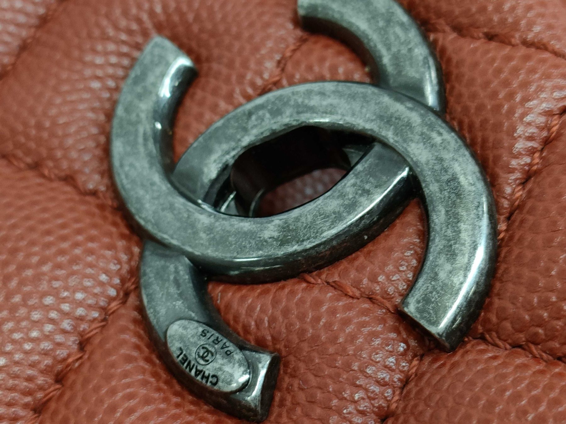 Chanel Borse da donna: Chanel Coco Handle Caviar rot RHW – Usato da St. Gallen venduto da Love_Luxury 9