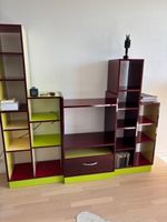 Buntes Regal zu verkaufen