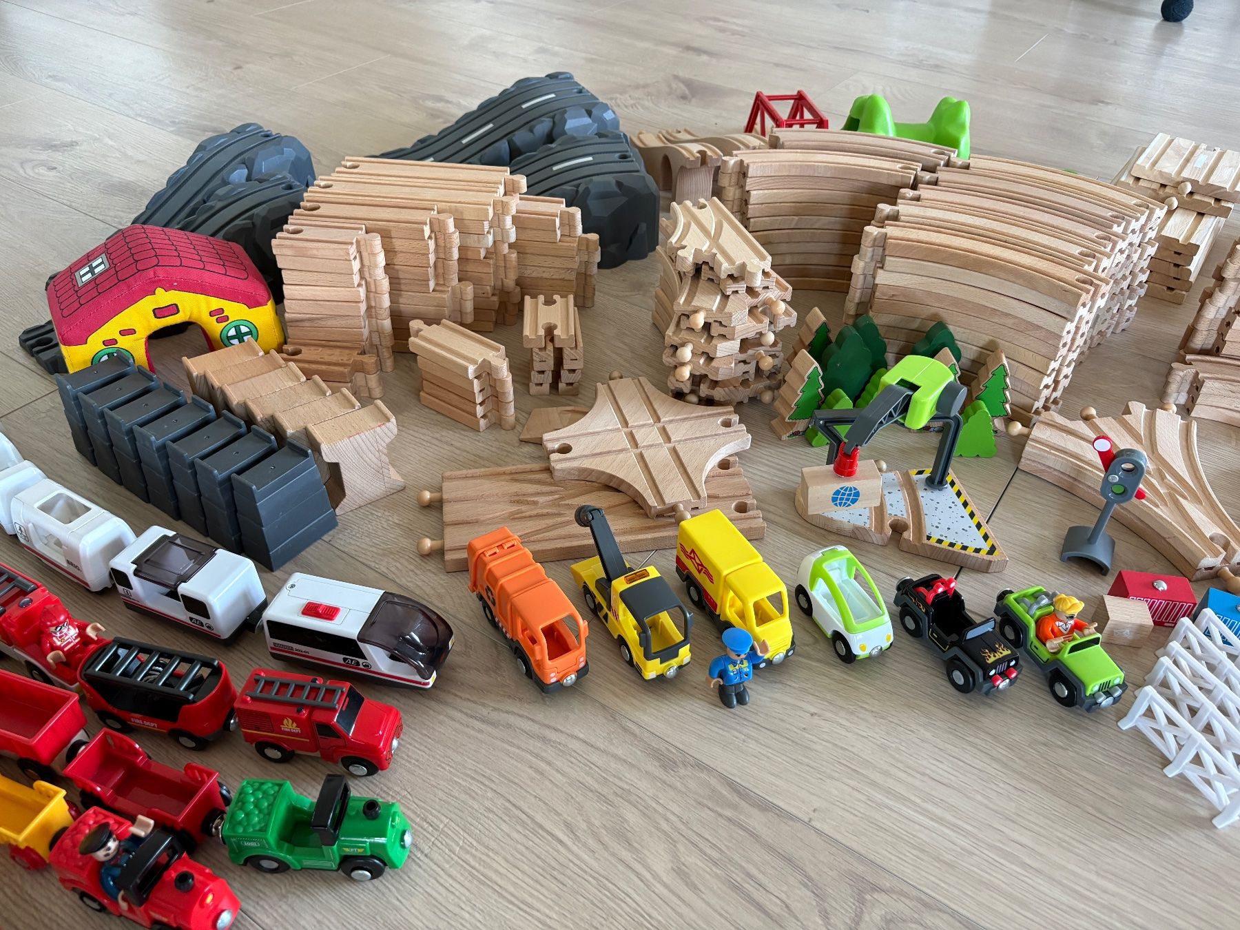 Brio Giocattoli: Briobahn (über 250 Teile!) – Nuovo (secondo la descrizione) da Oberengstringen venduto da luc5109 2