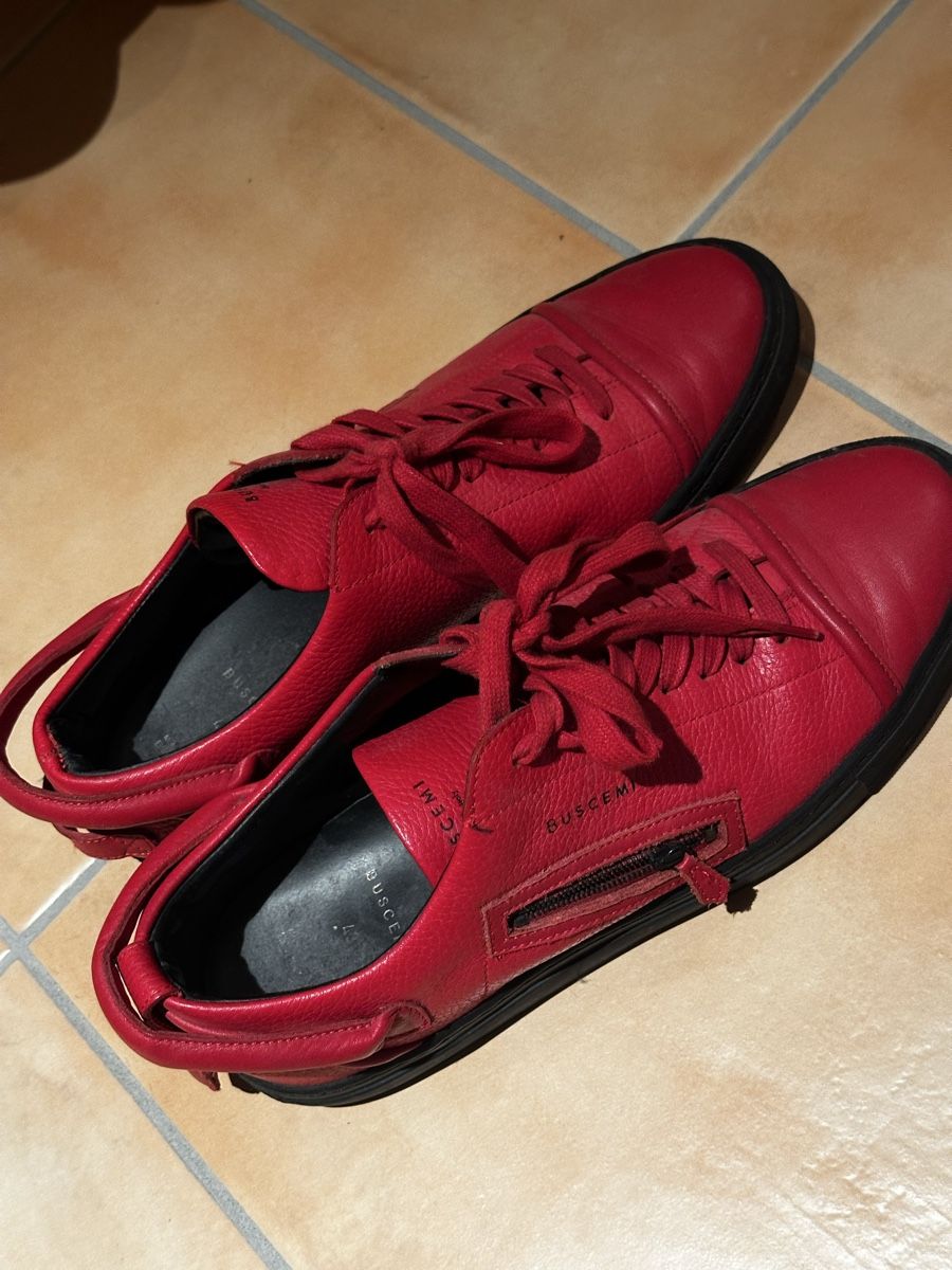Scarpe da uomo: Buscemi Shoes Red  – Nuovo (secondo la descrizione) da St-Aubin-Sauges venduto da luk_c2fv