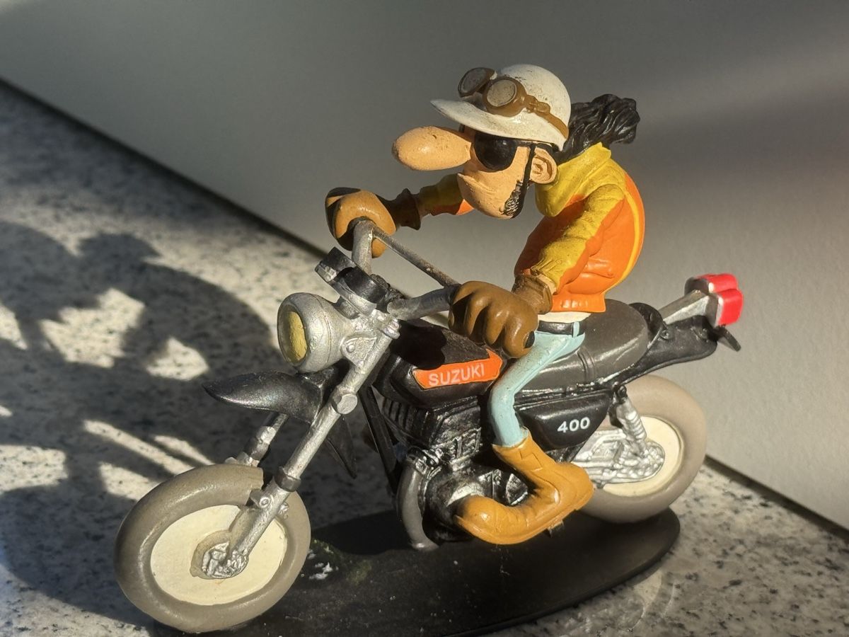Kit di modellismo & Modellini statici: Suzuki 400 Apache Joe Bar Team, ca 1:18 – Usato da Magden venduto da Ireg59 1