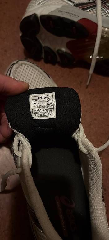 Herrenschuhe: Schuhe asics – Neu und originalverpackt aus Appenzell von lel_66p8 1