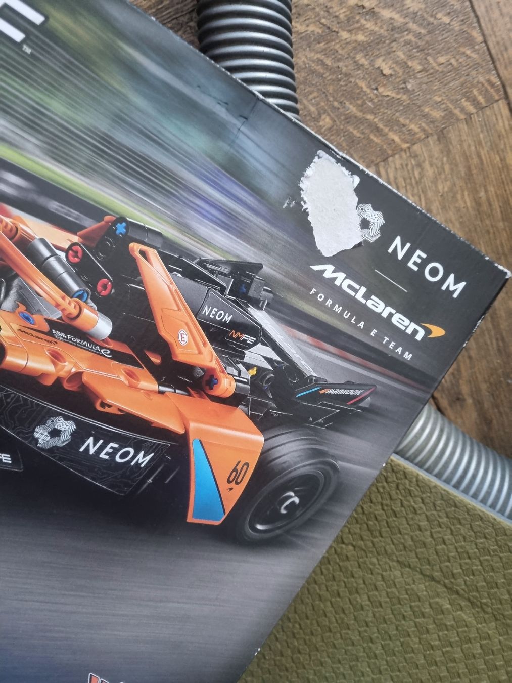 Lego Kit di costruzioni: Lego Technic 42169 NEOM McLaren Formula E Team  – Nuovo e nell'imballaggio originale da Fribourg venduto da sal_5ln6 3