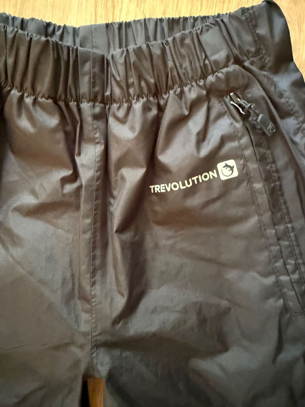 Trevolution Pantaloni: Trevolution Regenhose Gr.140 – Usato da Sarnen venduto da Pinoccio6 4