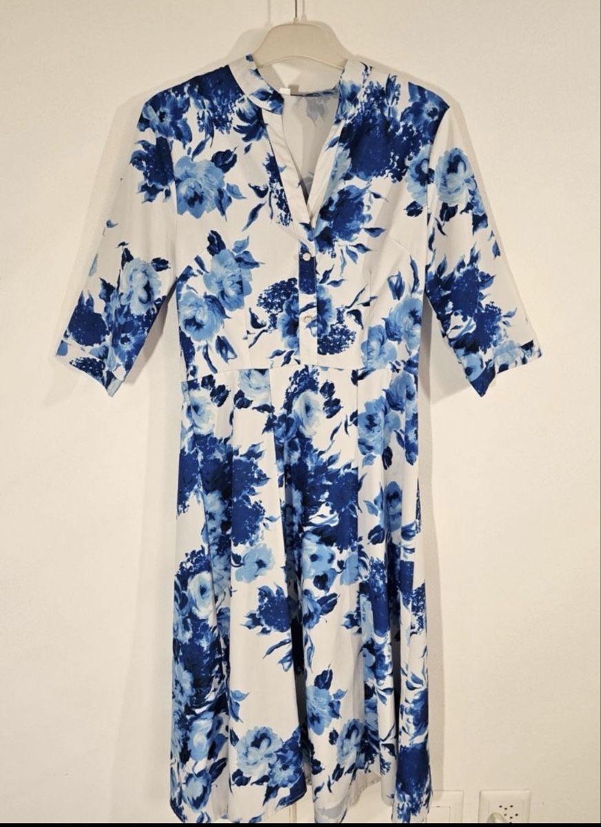 Vestiti: Blaues Sommerkleid, Blümchen, Gr. M – Nuovo (secondo la descrizione) da Schaffhausen venduto da Fundperle