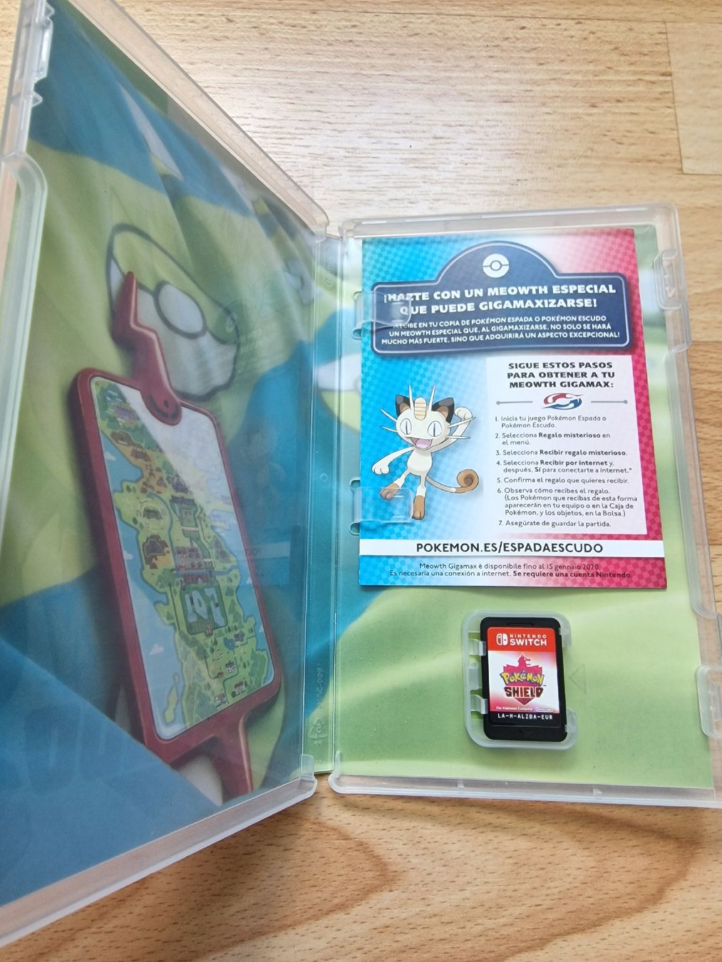 Pokémon Jeux: Nintendo Switch Spiel Pokemon Schild/Escuado Multilanguage  – D'occasion à Fahrwangen par luk_bhw7 1