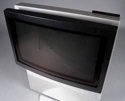 Bang & Olufsen Televisori: Bang & Olufsen Avant 32" silber – Usato da Würenlingen venduto da Schneiderhifi