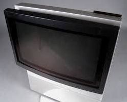 Bang & Olufsen Avant 32" silber