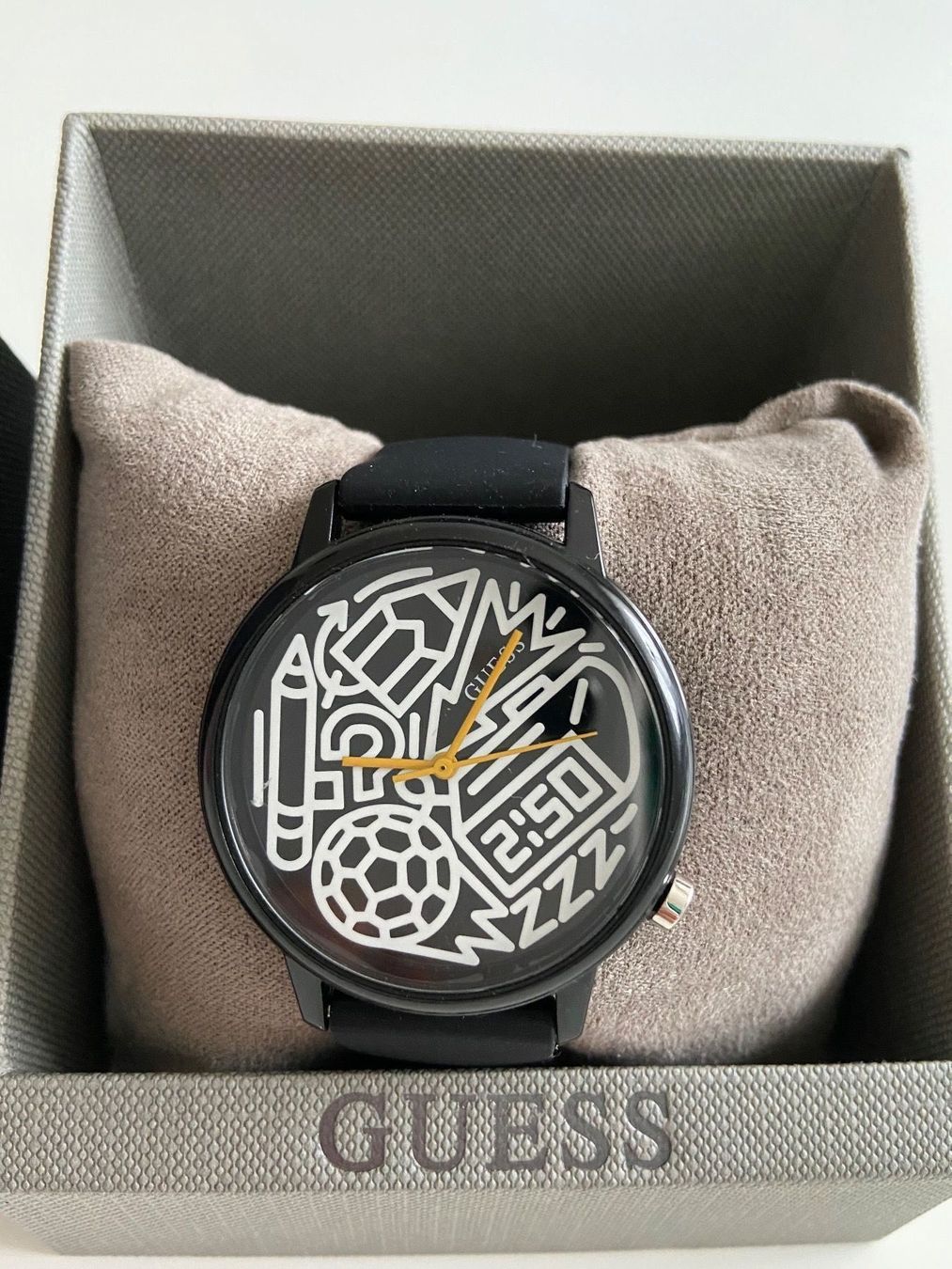 Guess Montres: Guess Uhr – Neuf avec emballage d'origine à Luzern par Reni025 1