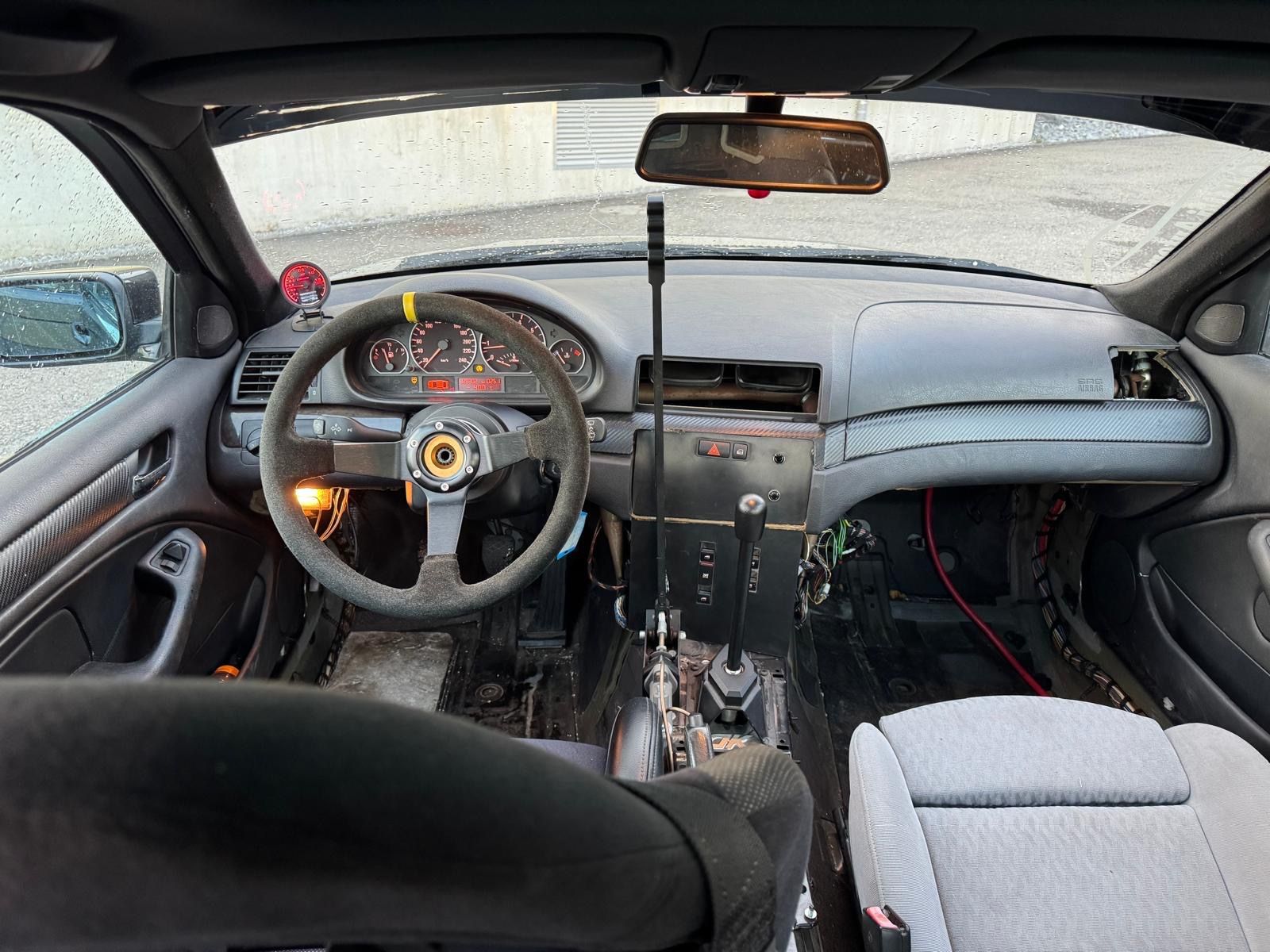 BMW Automobili: Zum Verkaufen steht ein Bmw E46 330i Drift – Usato da Schmerikon venduto da Passat018 3