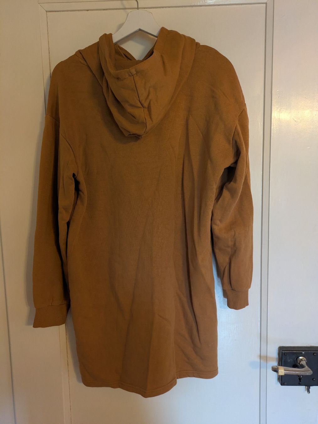 Kleider: Pulloverkleid mit Kapuze Grösse S – Gebraucht aus Schwyz von Magdalena86 1