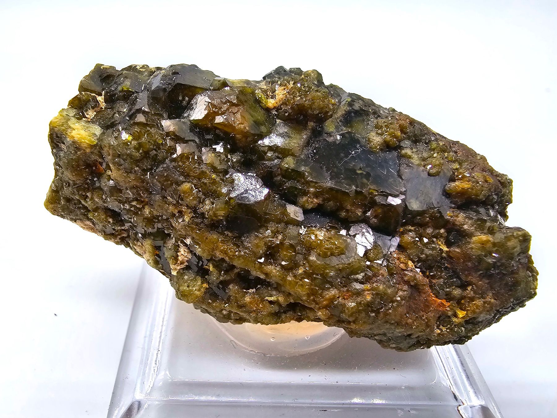 Minerali & Pietre curative: Epidote Zermatt, Matt Valley, Zermatt – Usato da Figino venduto da panshop