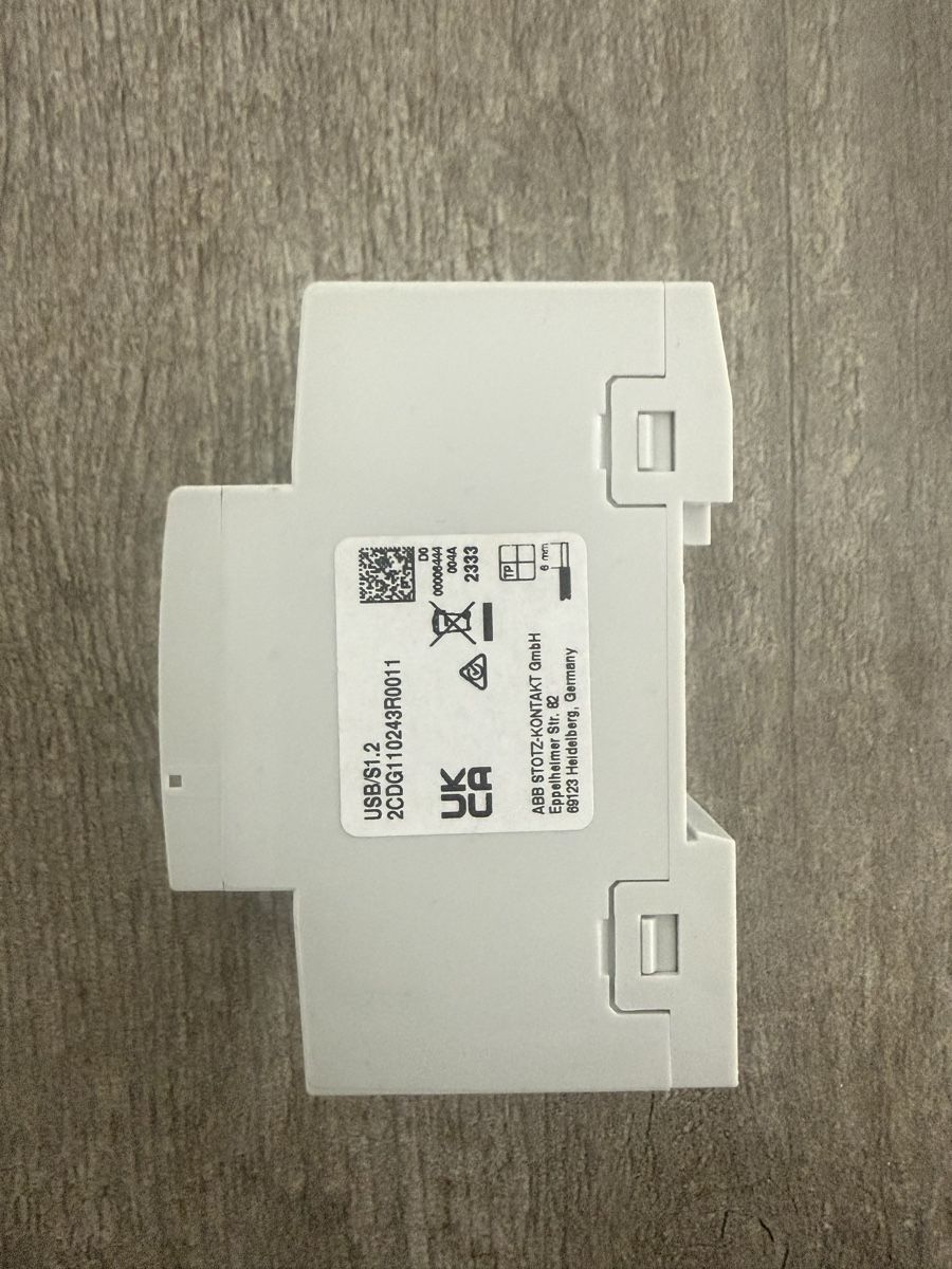 ABB Componenti elettronici: ABB USB/S 1.2 KNX Busmodul – Usato da Sirnach venduto da theitguy8370 1