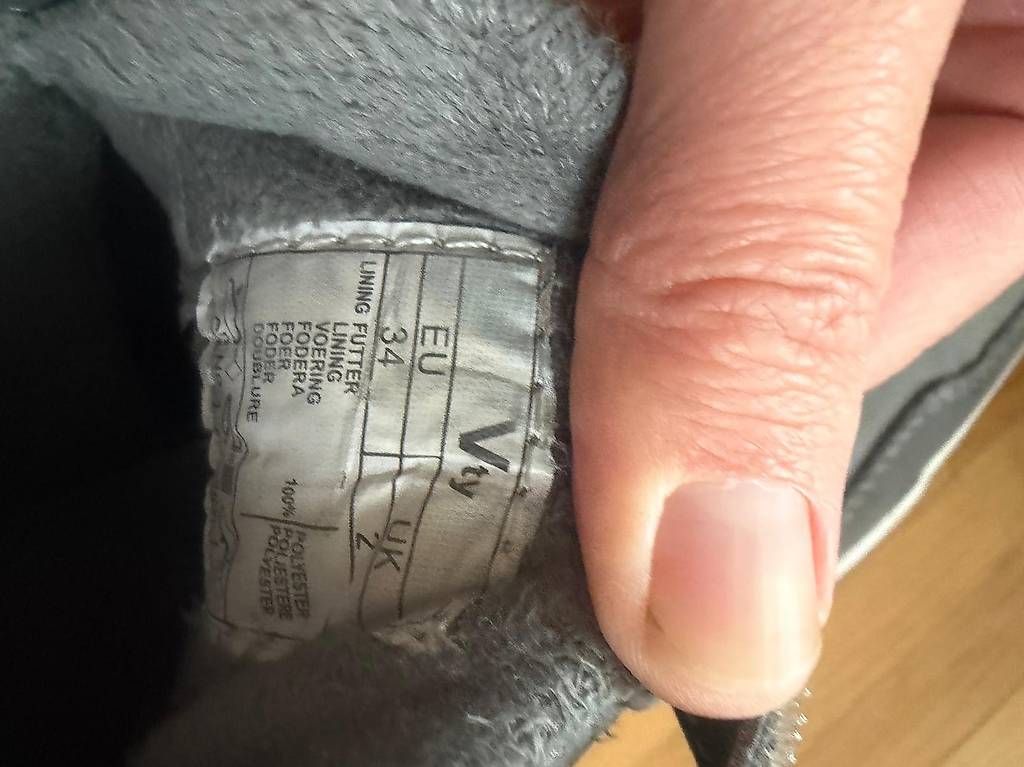 Chaussures hommes: Winterschuhe Grösse 34 – D'occasion à Zürich par vag1981 2