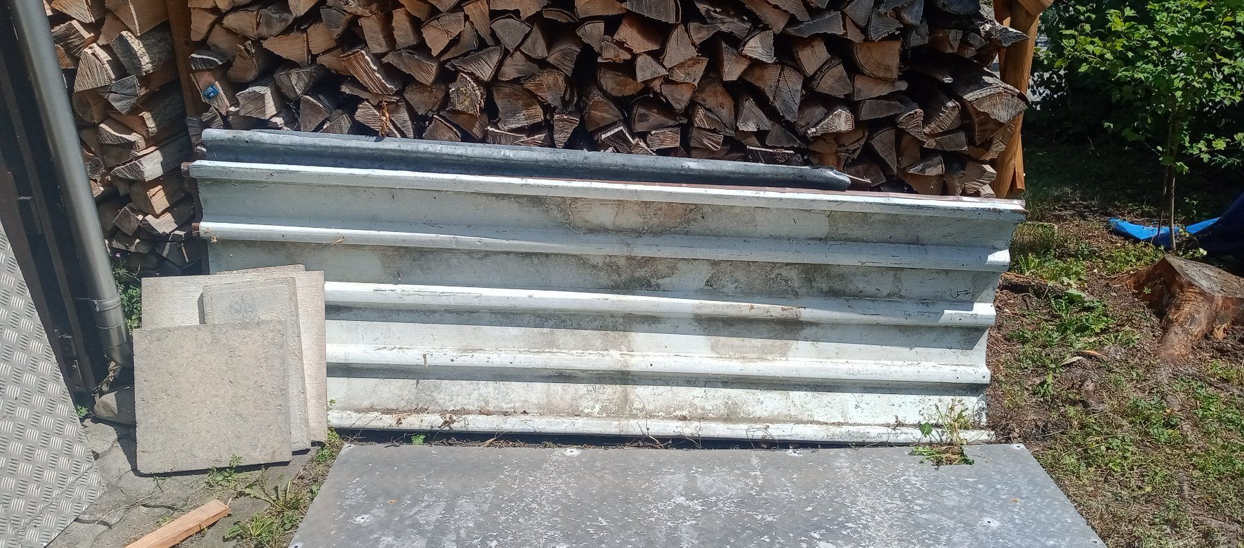 Pareti & Soffitti: 4 Wellbleche gebraucht zum Brennholz abdecken etc. – Usato da Bürglen TG venduto da Heck66 1