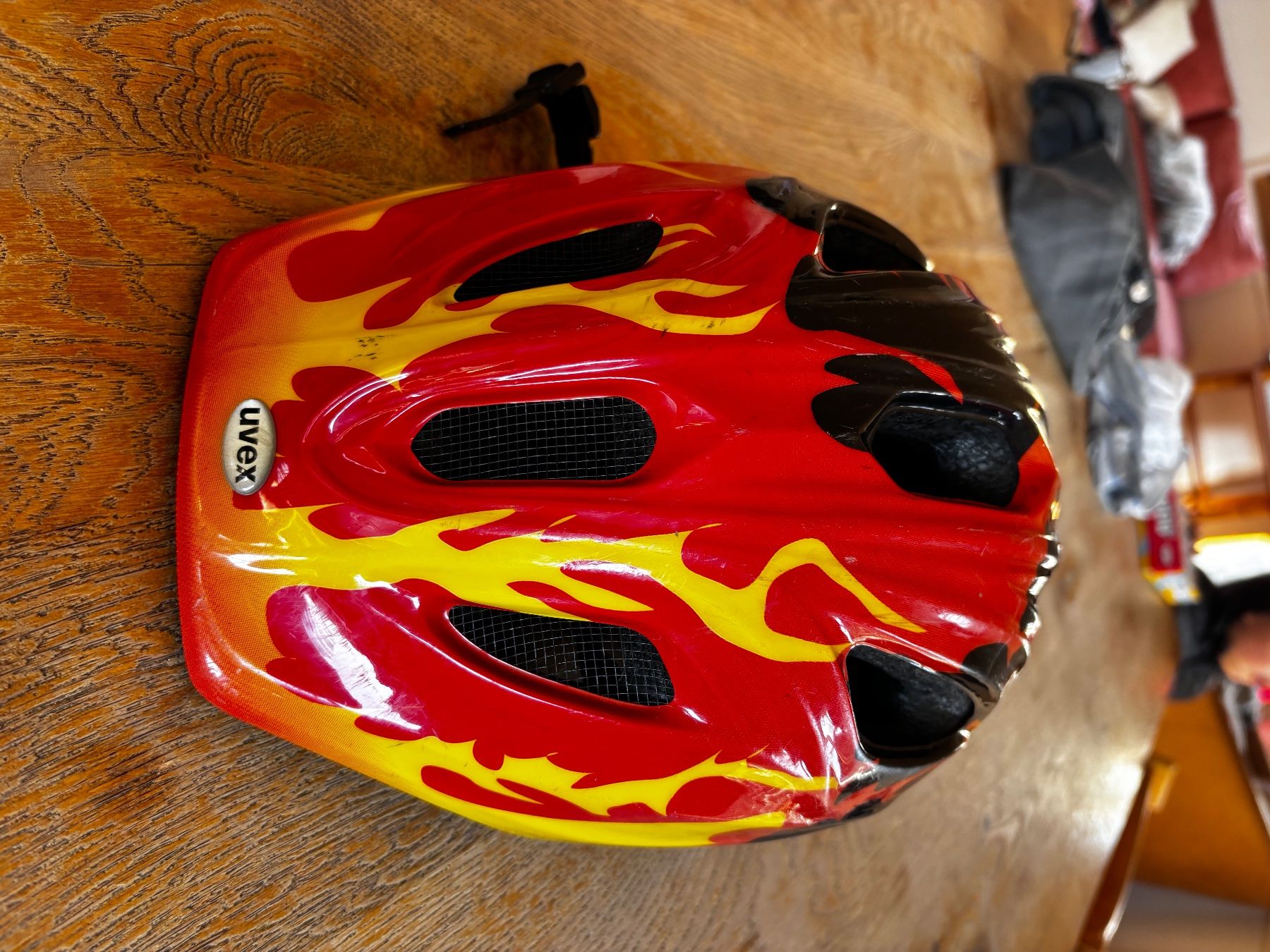 Uvex Helme: Kindervelohelm ab Gr 50-55 – Gebraucht aus Schafisheim von Tischhauser_R