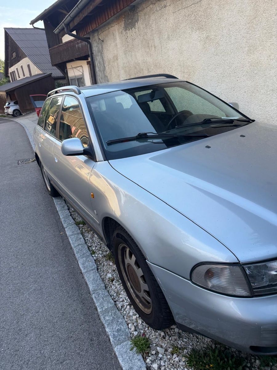 Audi Autos: Audi A4 B5 2.8 V6 Quattro  – Défectueux à Court par emi_5f67 2