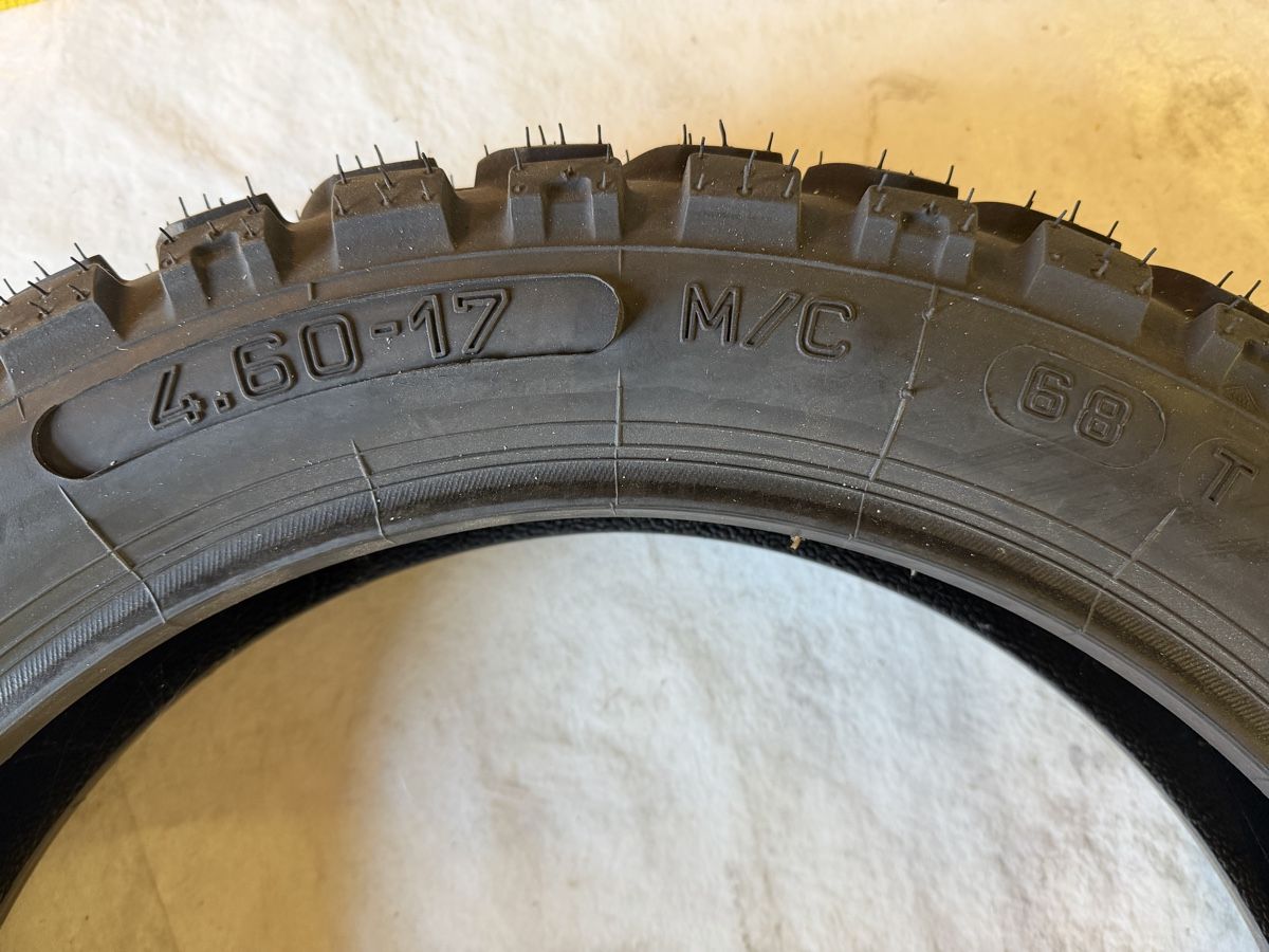 Pneus & Kompletträder: Motorradreifen – Neu und originalverpackt aus Bern von Haustechniker 3