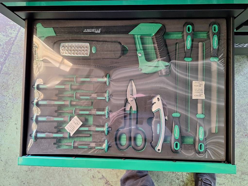 Tutti gli attrezzi: Chariot outillage neuf – Usato da Champagne venduto da bar_mm8x 4