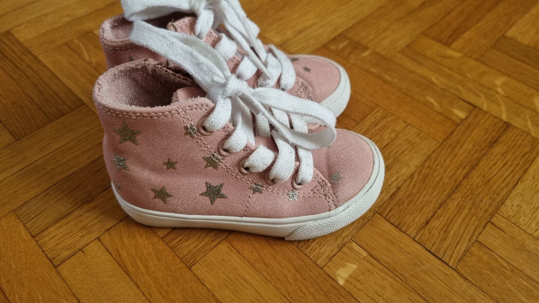 Scarpe per ragazze: Chaussure fille pointure 21 – Usato da Ferpicloz venduto da Clicli014 1