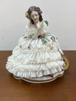 Volkstedt Porzellanfigur Rokokostil Frau mit Mandoline 1930