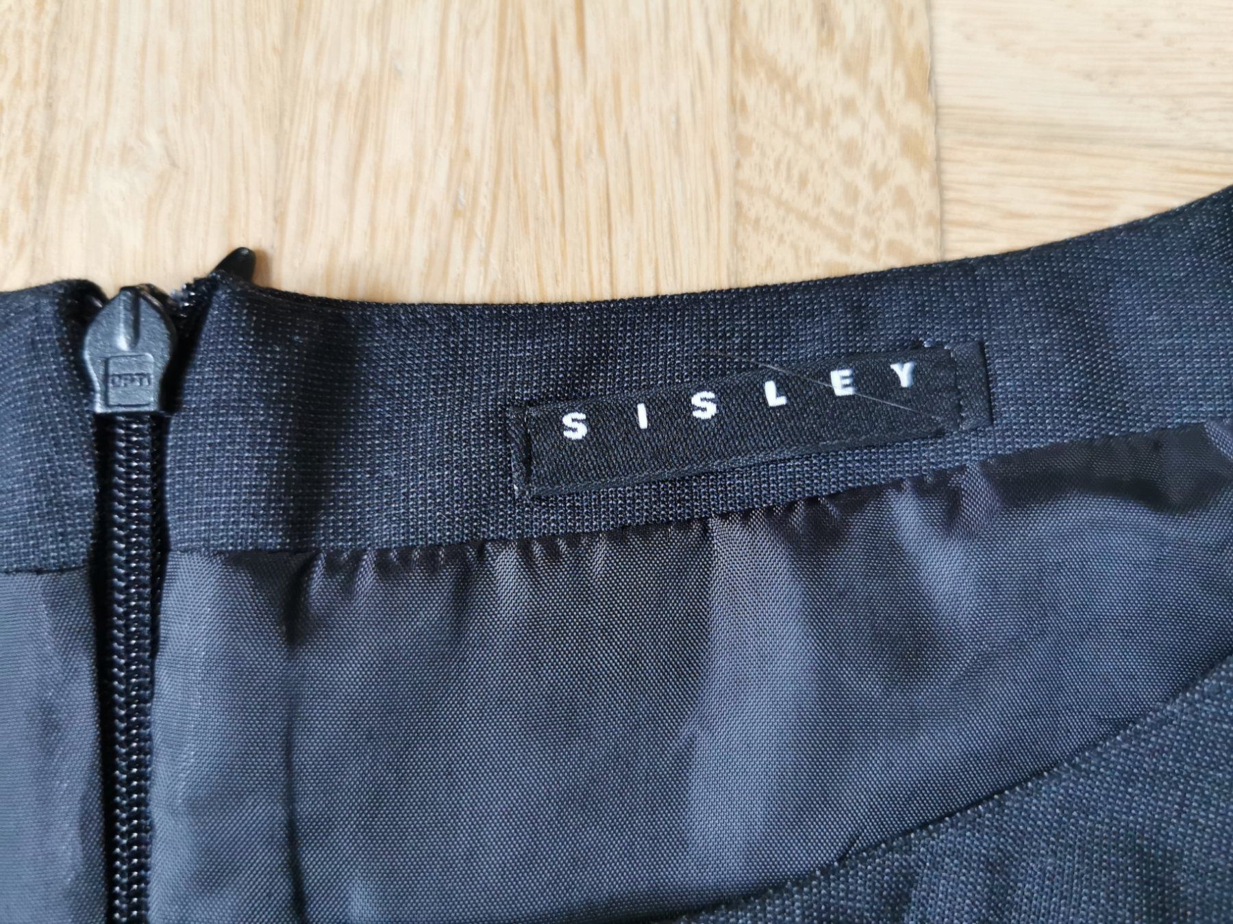 Kleider: Etuikleid Sisley Gr. L – Gebraucht aus Stäfa von flamingo_17 3