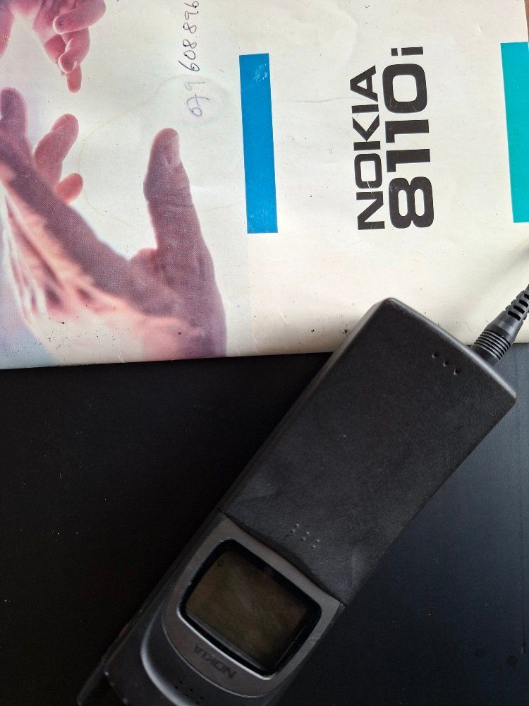 Nokia Telefoni cellulari / Smartphones: Nokia 8110 – Usato da Zürich venduto da Zamo01