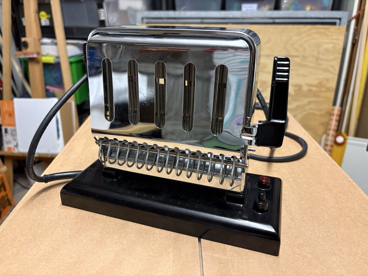 Jura Küchengeräte: Toaster Vintage, Jura, Typ 150 – Gebraucht aus Schönenwerd von Qn