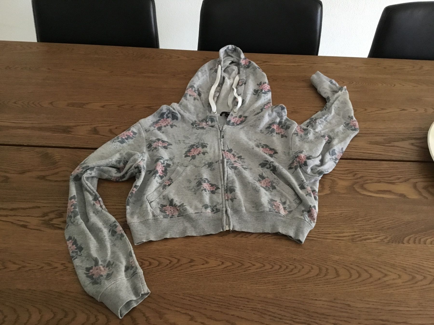 Maglioni & Felpe: Lässiges Pulli Jäggli Gr.L – Usato da Würenlos venduto da Chicca2004 2