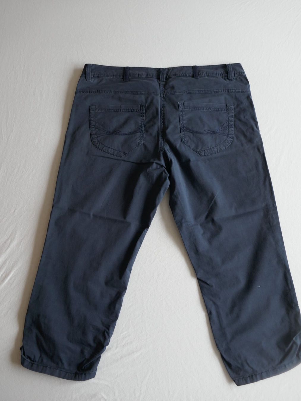 Tom Tailor Pantaloni: Tom Tailor Sommer Capri Hose - Dunkelblau – Usato da Volketswil venduto da Cobra22 1