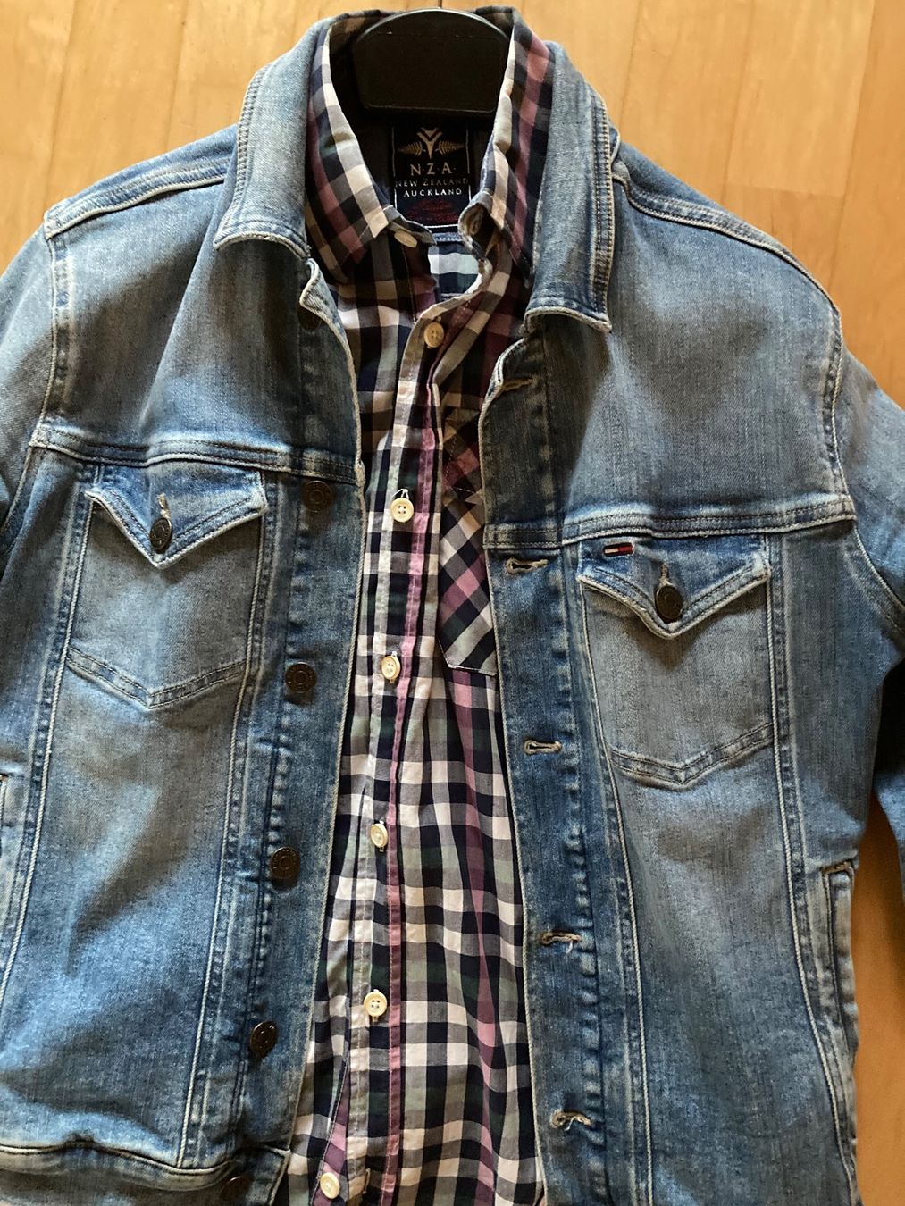 Jacken: Jeansjacke mit Hemd – Gebraucht aus Eggiwil von onedollar02 1