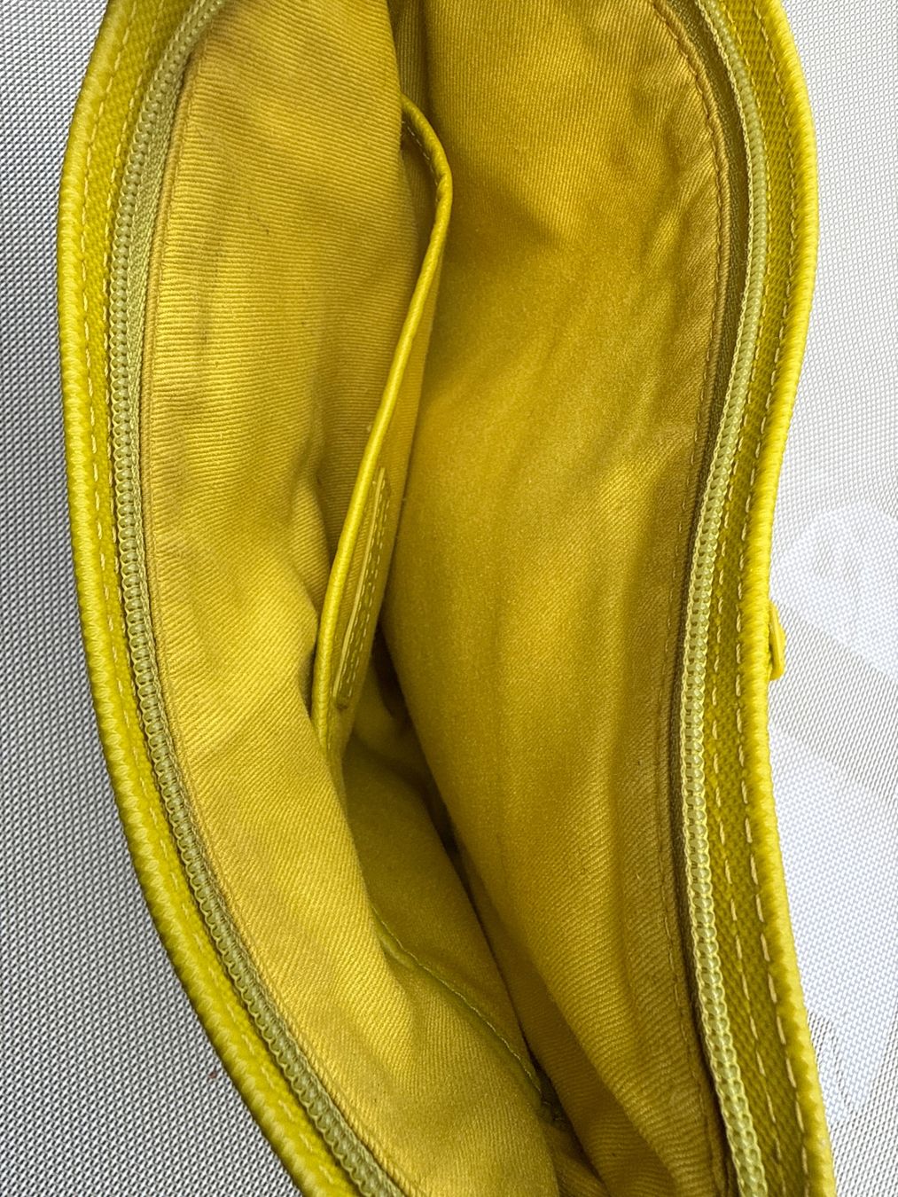 Lacoste Borse: Sac Lacoste femme – Usato da St imier venduto da sav_bjf9 3