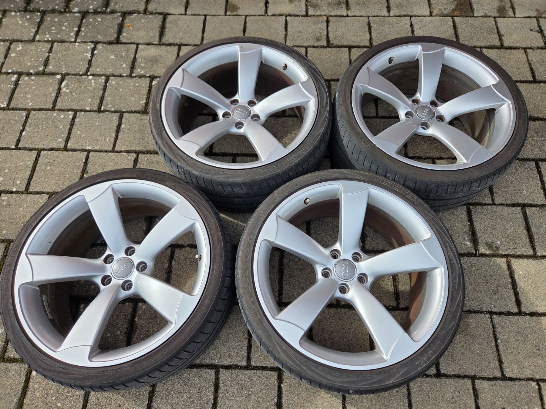 Audi Cerchioni: AUDI Rotor 9Jx20H2 ET26 – Usato da Basadingen venduto da Modellfan75
