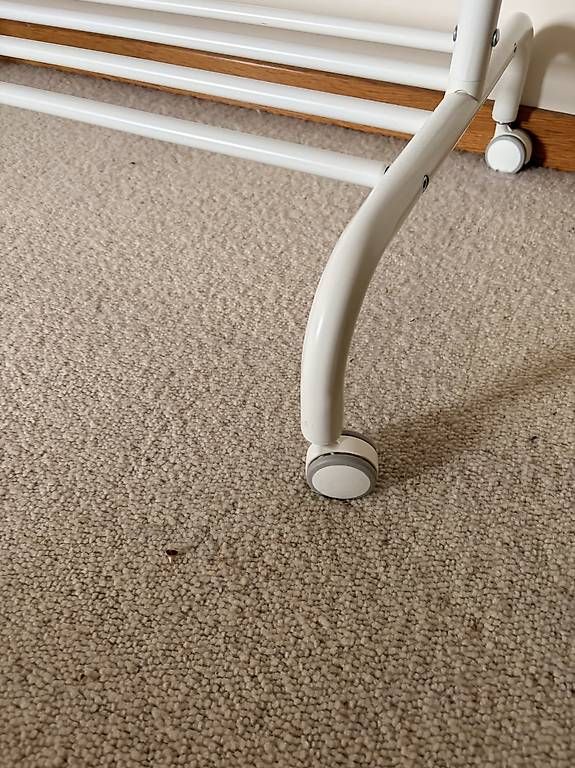 Guardaroba: Garderobenständer weiss von IKEA – Usato da Stäfa venduto da Vivilea64 2