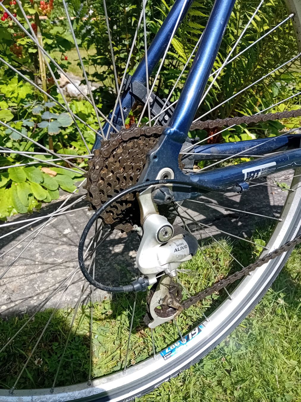 BMC Biciclette: BMC CROSSFIRE 28" Wheels 24 gears Excellent. Medium frame. – Usato da Bern venduto da This_that_other_all 3