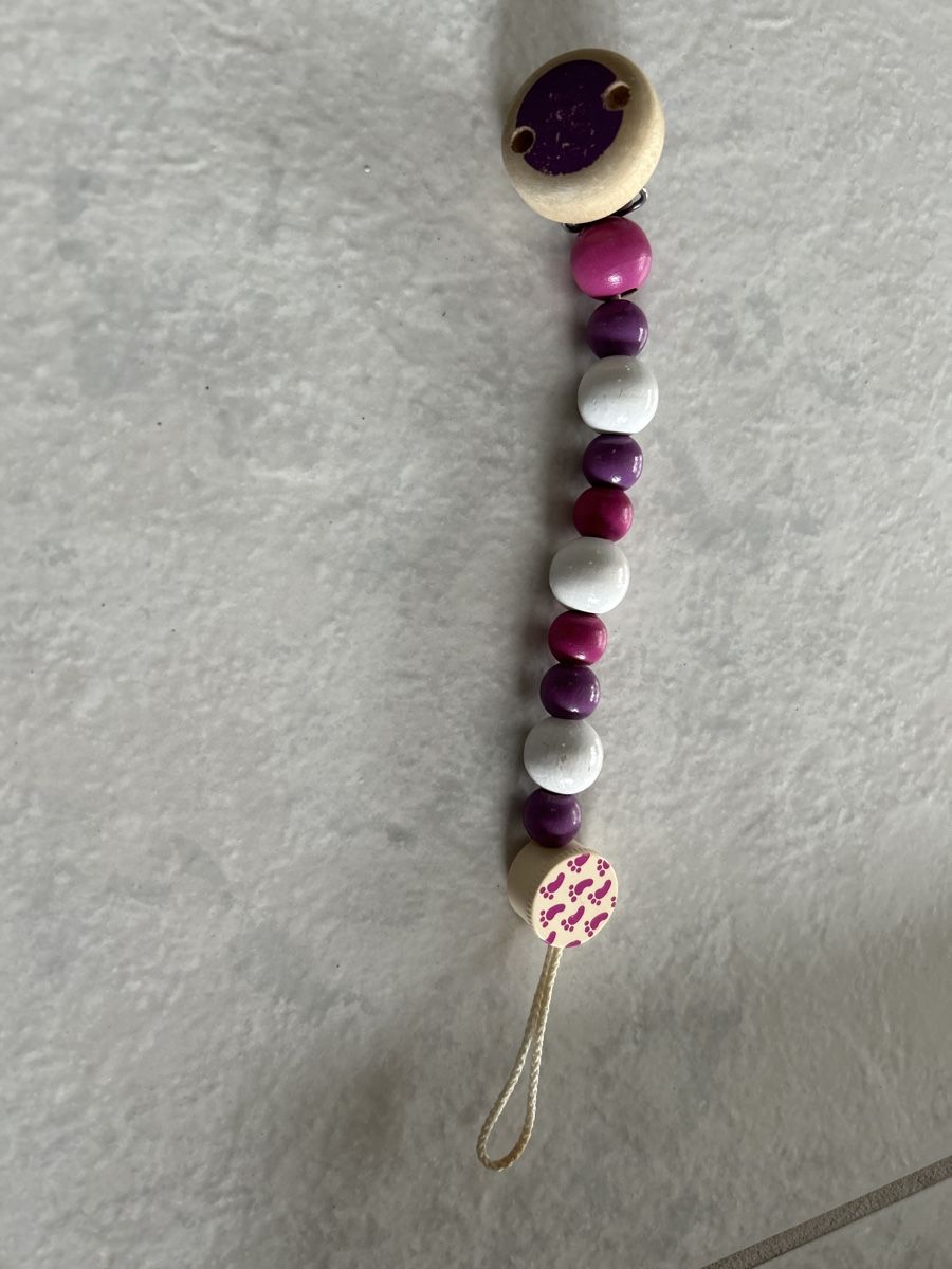 Succhiotti & catenelle porta ciuccio: Nuggikette – Usato da Lostorf venduto da Venice16