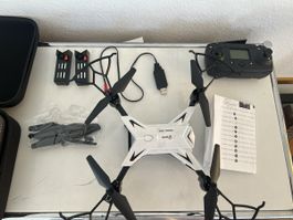 Drohne Young Pro mit GPS Fernbedienung Zubehör gebraucht