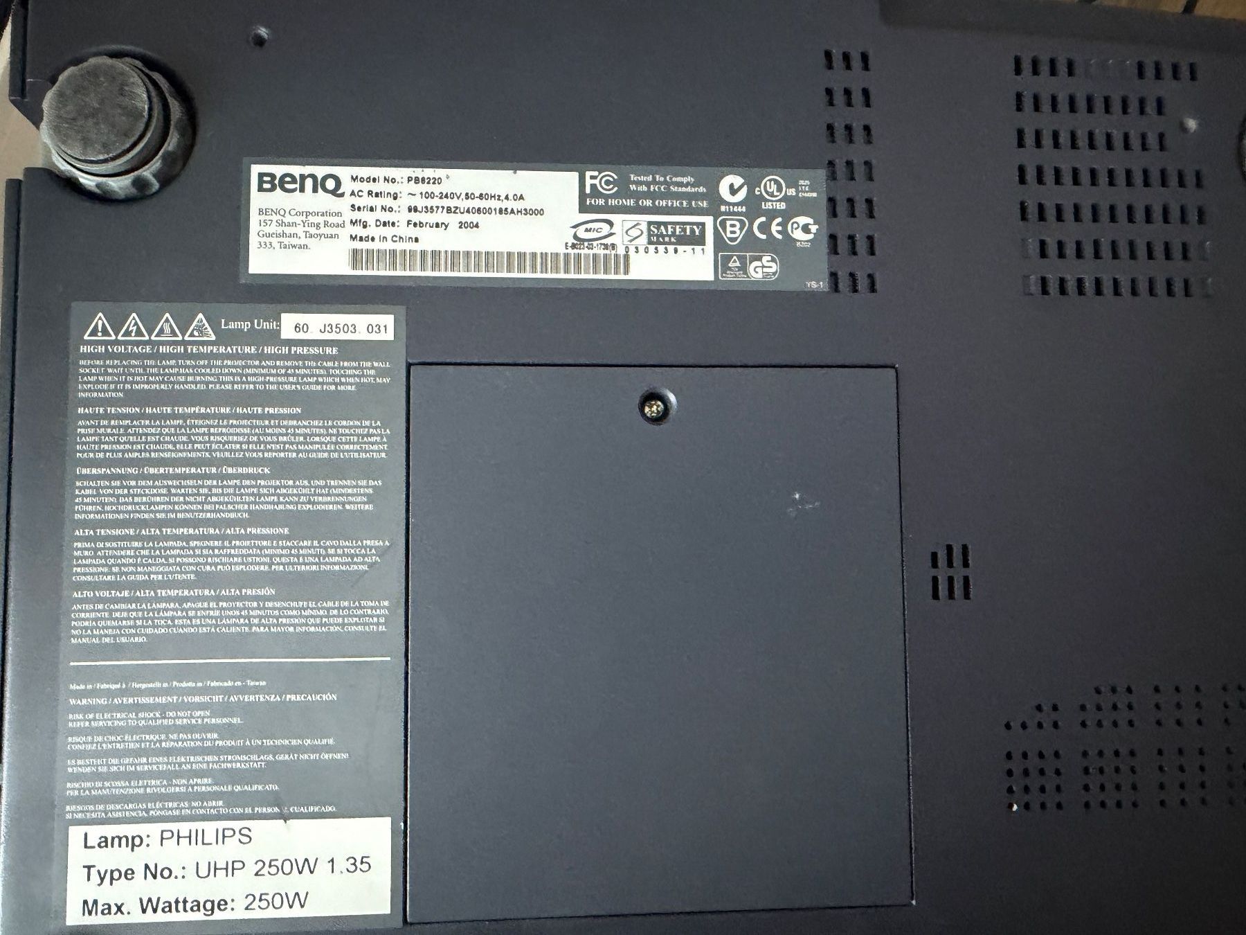 BenQ Proiettori: BENQ DP8220 + ZINWELL PRO V+ TV – Usato da Horgen venduto da Auction-Kings 6