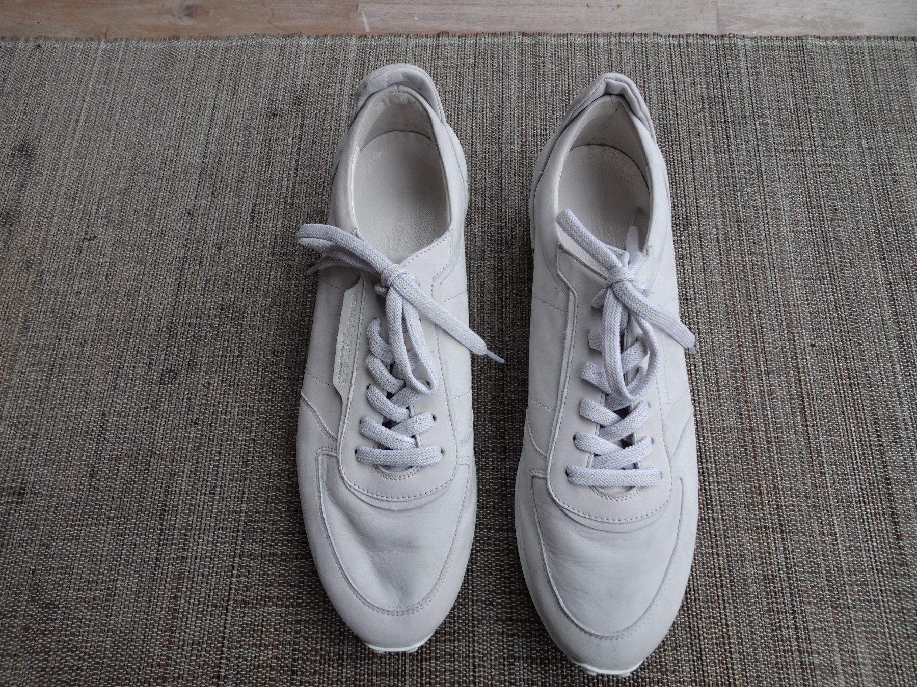 Kennel + Schmenger Scarpe da donna: Kennel & Schmenger Leder Sneaker hellgrau Gr. 41 - 425195 – Usato da Küssnacht am Rigi venduto da Schuhe-Secondhand 1