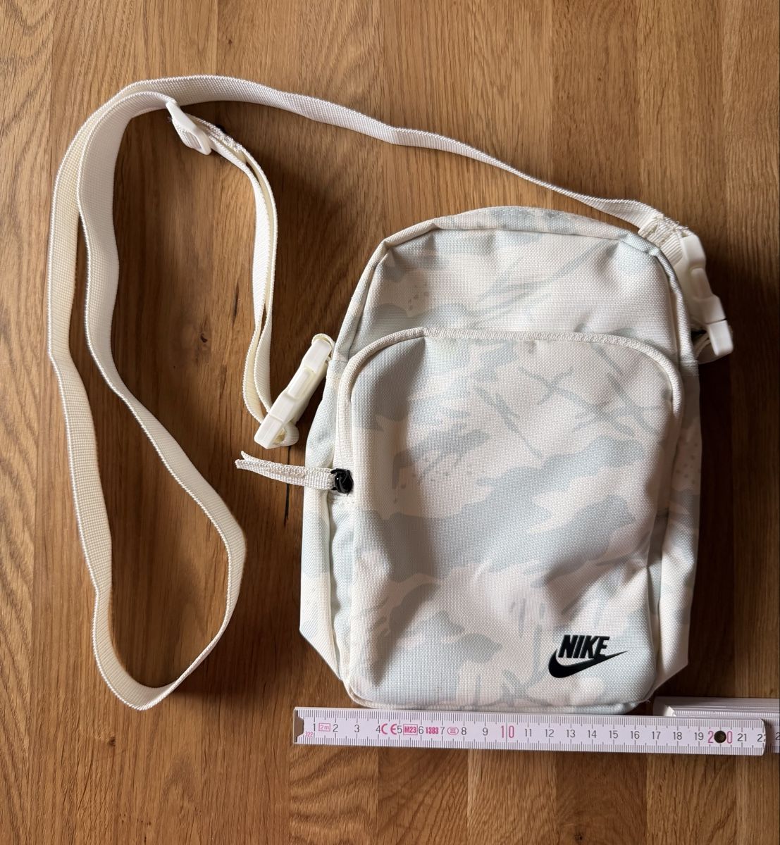 Nike Taschen: Umhängetasche NIKE – Gebraucht aus Vorderthal von Naja710